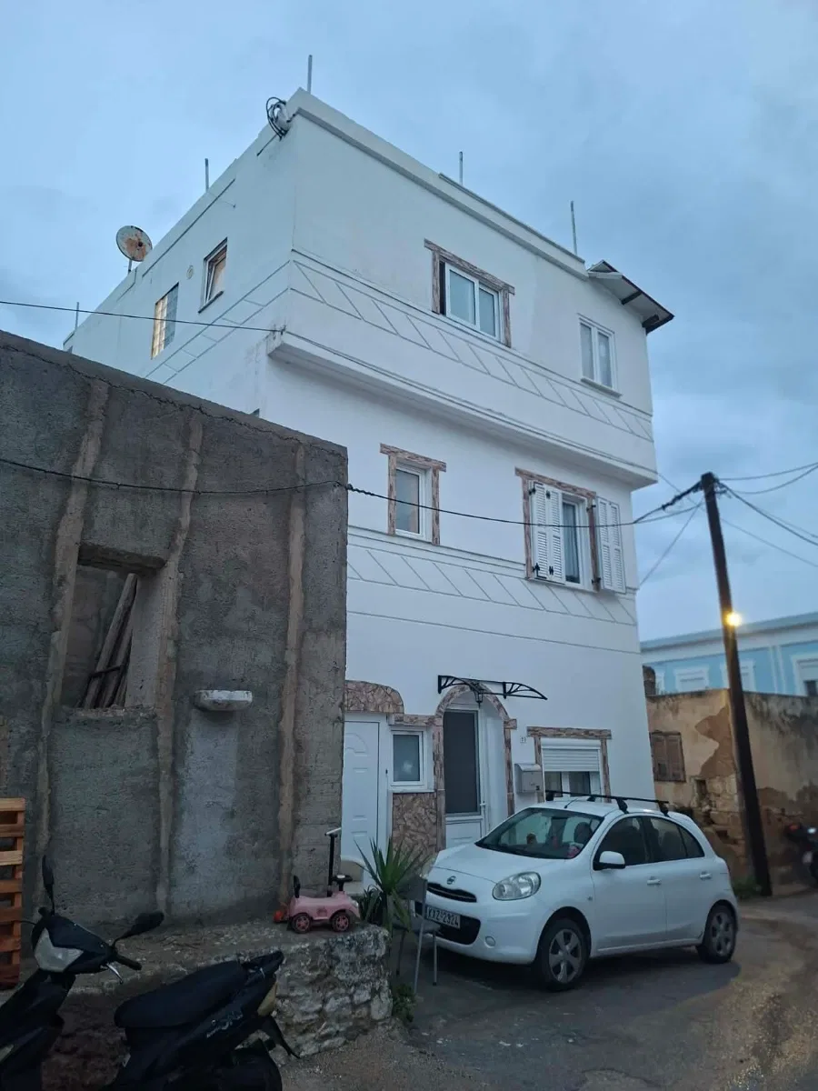 142 m² Villa with Four Bedrooms for Sale in Rodes, Rhodes