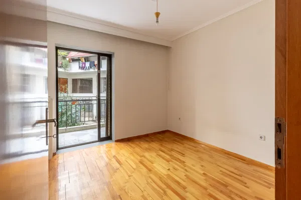 80 m² Apartment with Two Bedrooms for Sale in Nea Paralia Thessaloniki, Thessaloniki — photo 2