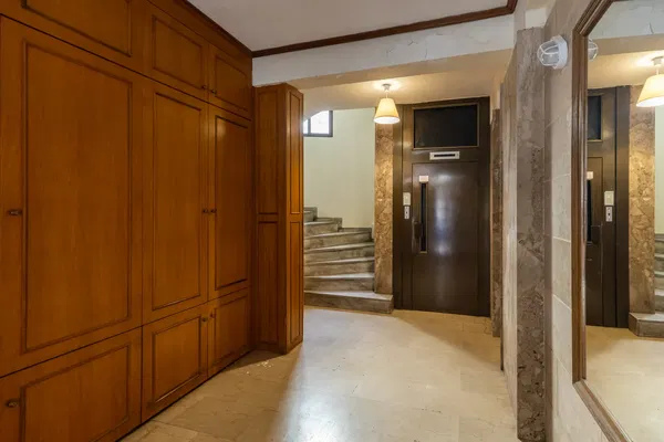 80 m² Apartment with Two Bedrooms for Sale in Nea Paralia Thessaloniki, Thessaloniki — photo 3