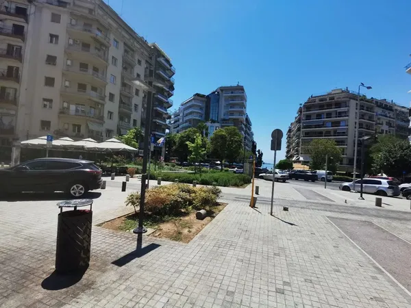 95 m² Three-Bedroom Apartment for Sale in Center Thessaloniki, Thessaloniki — photo 2