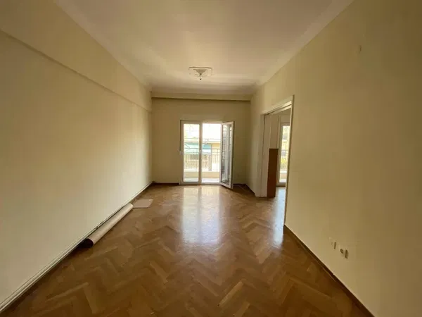 95 m² Three-Bedroom Apartment for Sale in Center Thessaloniki, Thessaloniki — photo 4