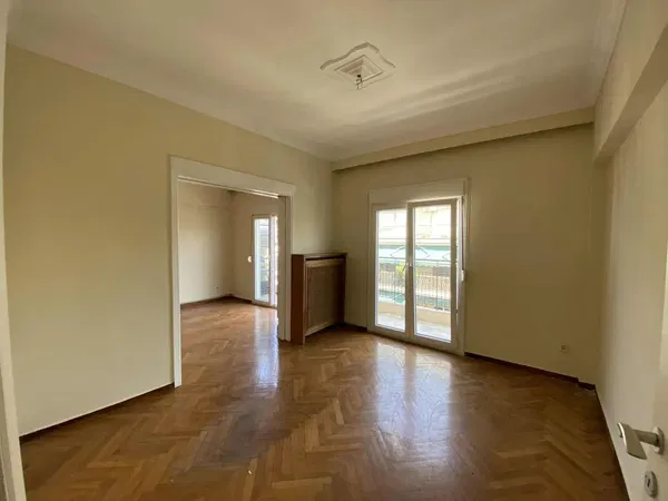 95 m² Three-Bedroom Apartment for Sale in Center Thessaloniki, Thessaloniki — photo 3