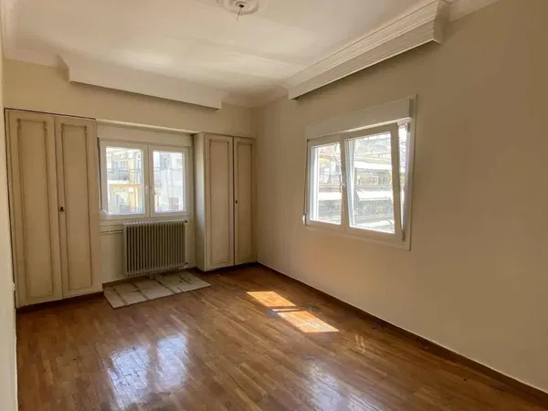 95 m² Three-Bedroom Apartment for Sale in Center Thessaloniki, Thessaloniki — photo 5