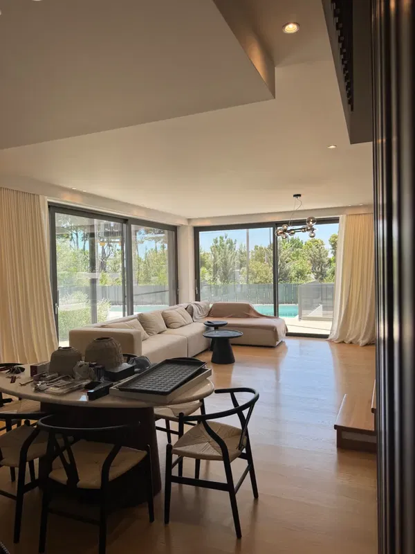 182 m² Villa with Three Bedrooms for Sale in Vari - Varkiza, Athens Southern suburbs — photo 5