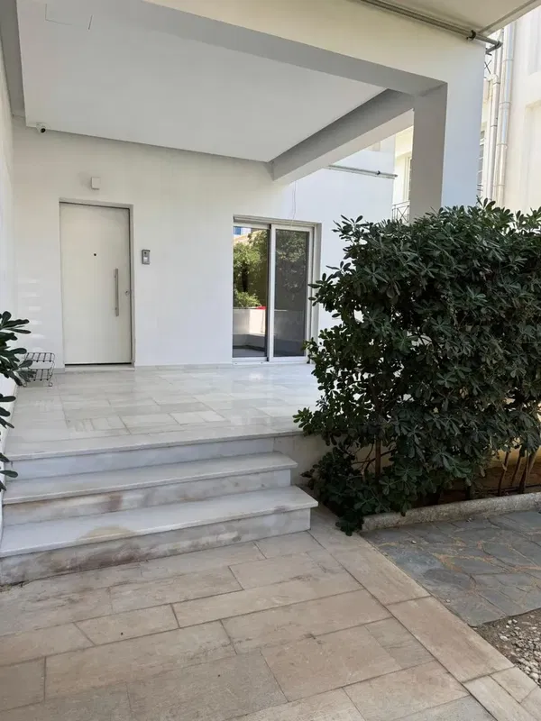 130 m² Three-Bedroom Villa for Sale in Voula, Athens Southern suburbs — photo 2