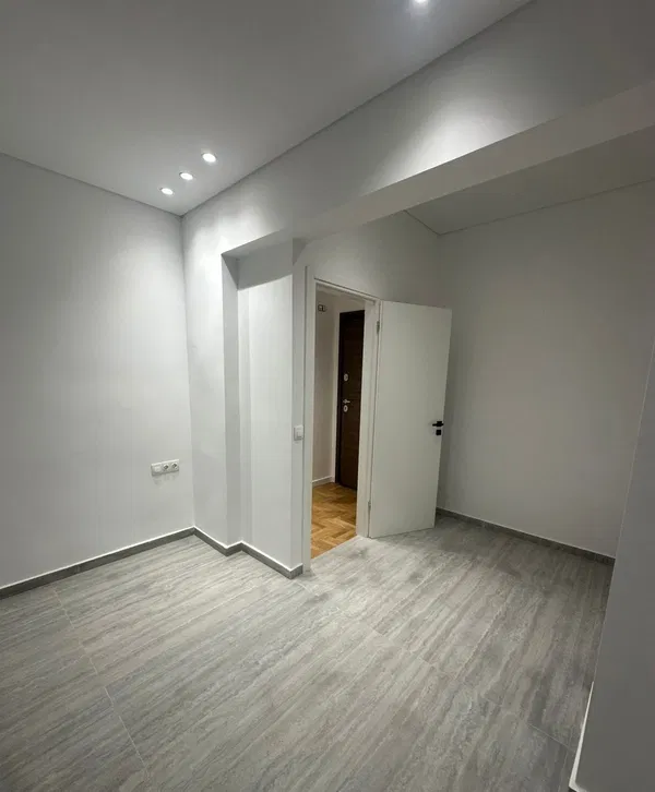 67 m² Renovated Two-Bedroom Apartment for Sale in Pagrati, Athens Center — photo 2