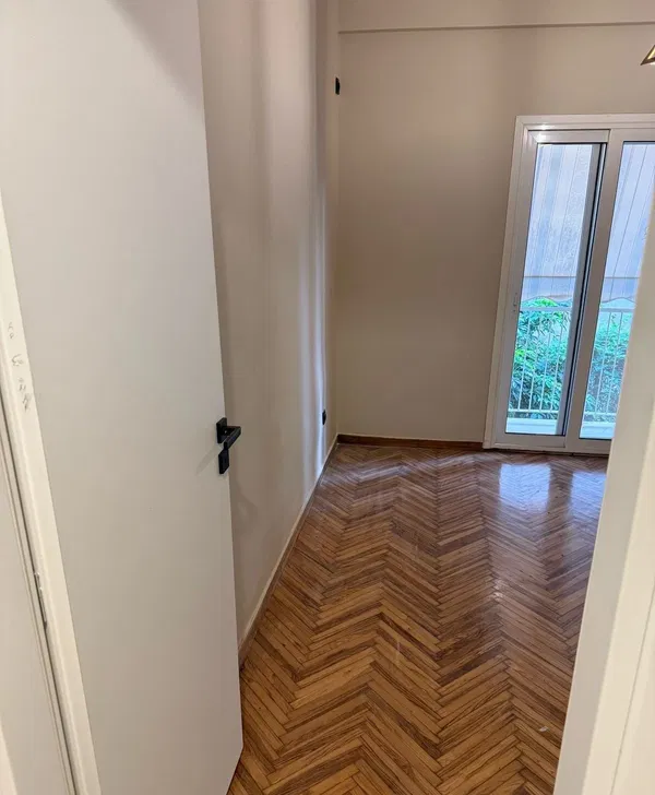 53 m² One-Bedroom Apartment for Sale in Palaio Faliro, Athens Southern suburbs — photo 2