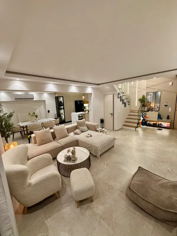 Three-Bedroom Contemporary Apartment for Sale in Moschato, Athens — photo 4