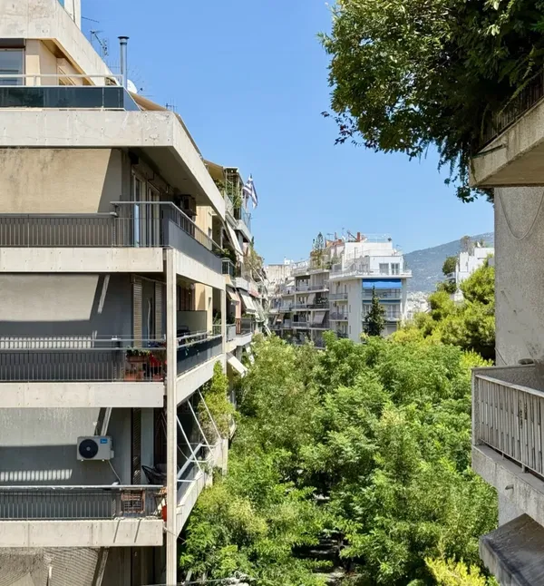 53 m² One-Bedroom Apartment for Sale in Kolonaki - Lycabettus, Athens Center — photo 2
