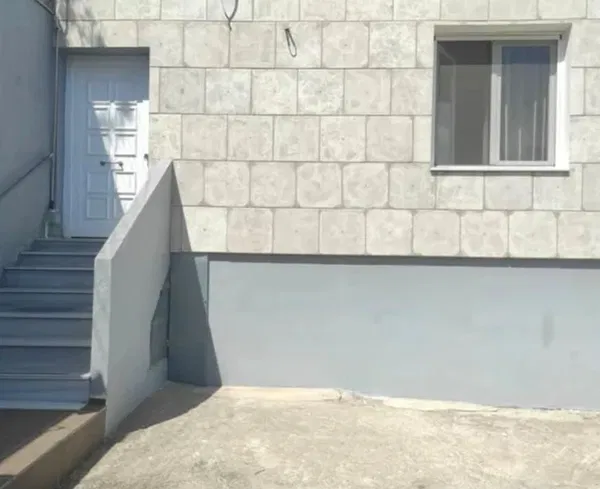 One-Bedroom Renovated Villa for Sale in Megara, Attica — photo 4