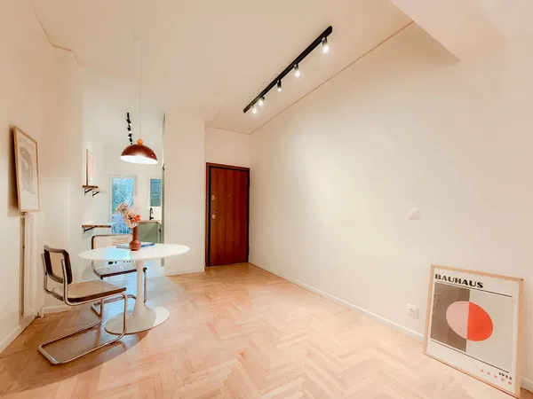 Two-Bedroom Apartment for Sale in Kypseli, Athens Center with Aluminium frames — photo 2