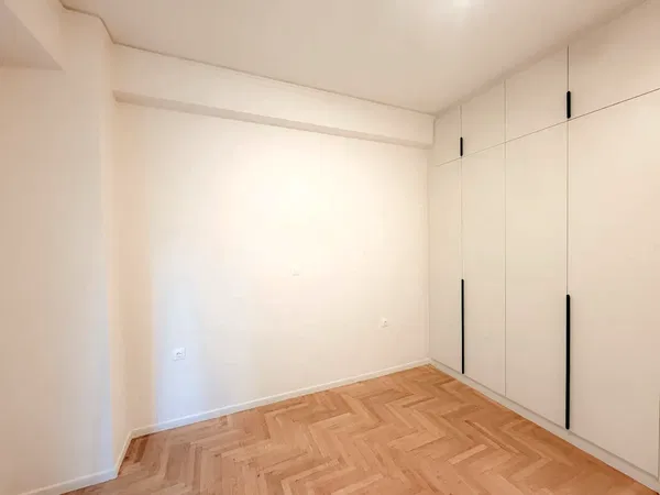 Two-Bedroom Apartment for Sale in Kypseli, Athens Center with Aluminium frames — photo 5