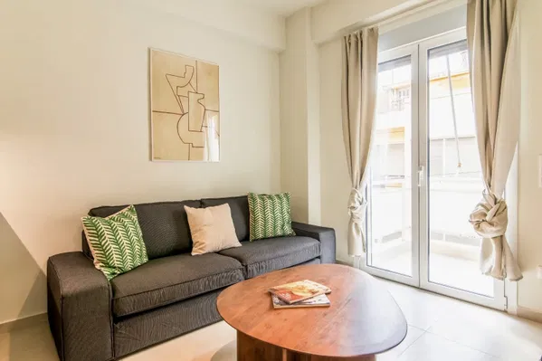 53 m² Renovated Two-Bedroom Apartment for Sale in Kypseli, Athens Center — photo 2