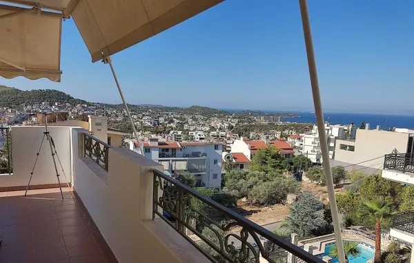 Sea-View 76 m² Apartment with Two Bedrooms for Sale in Voula, Athens Southern suburbs — photo 4