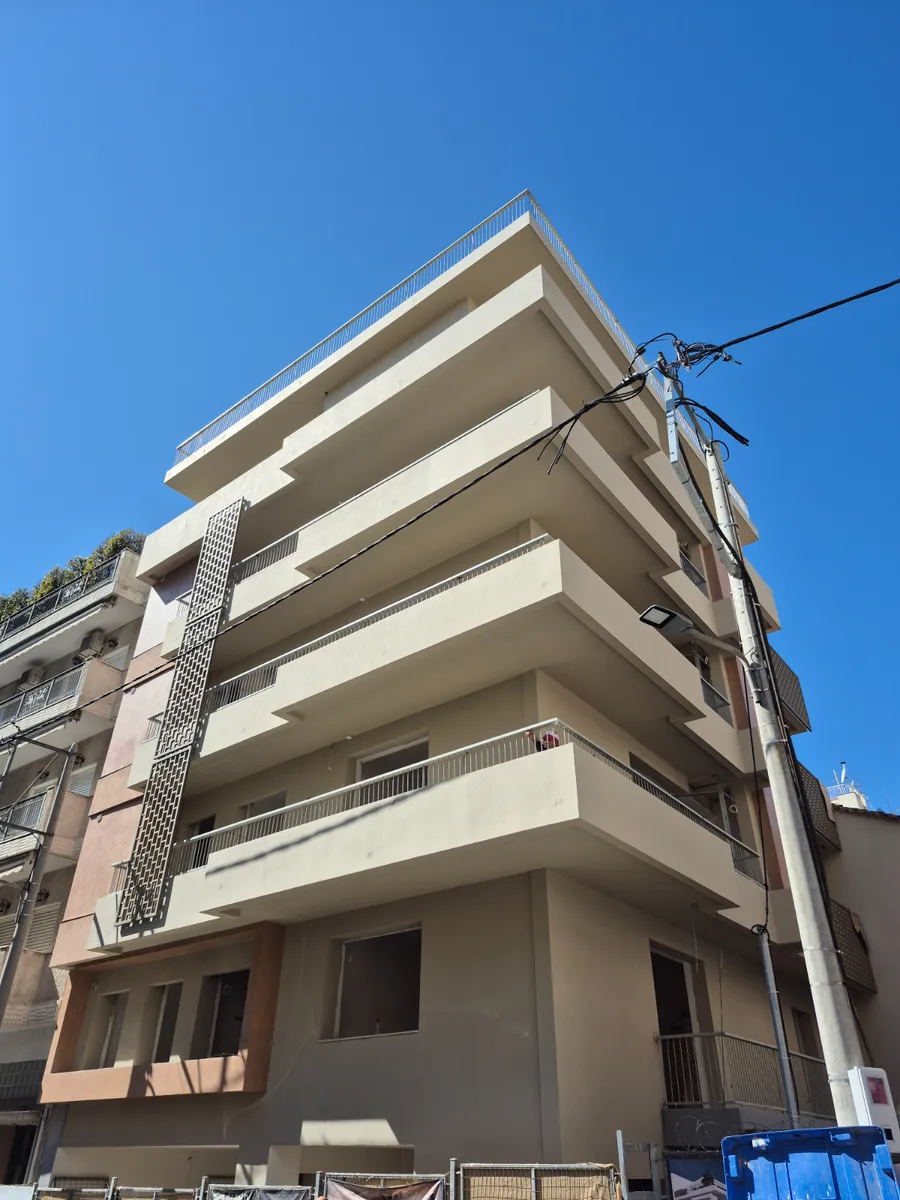 90 m² Apartment with Two Bedrooms for Sale in Neos Kosmos, Athens Center