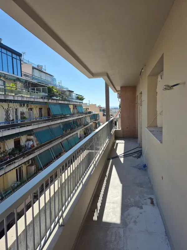 90 m² Apartment with Two Bedrooms for Sale in Neos Kosmos, Athens Center — photo 3
