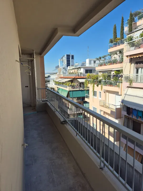 90 m² Apartment with Two Bedrooms for Sale in Neos Kosmos, Athens Center — photo 4