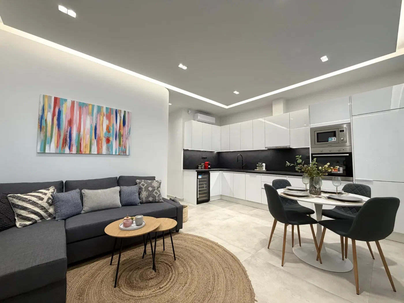 Renovated 60 m² Apartment with Two Bedrooms for Sale in Pagrati, Athens Center