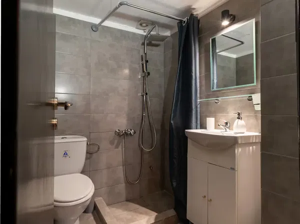 24 m² One-Bedroom Apartment for Sale in Exarchia - Neapoli, Athens Center — photo 5
