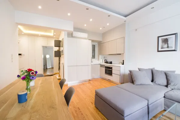 62 m² Renovated One-Bedroom Apartment for Sale in Kolonaki - Lycabettus, Athens Center