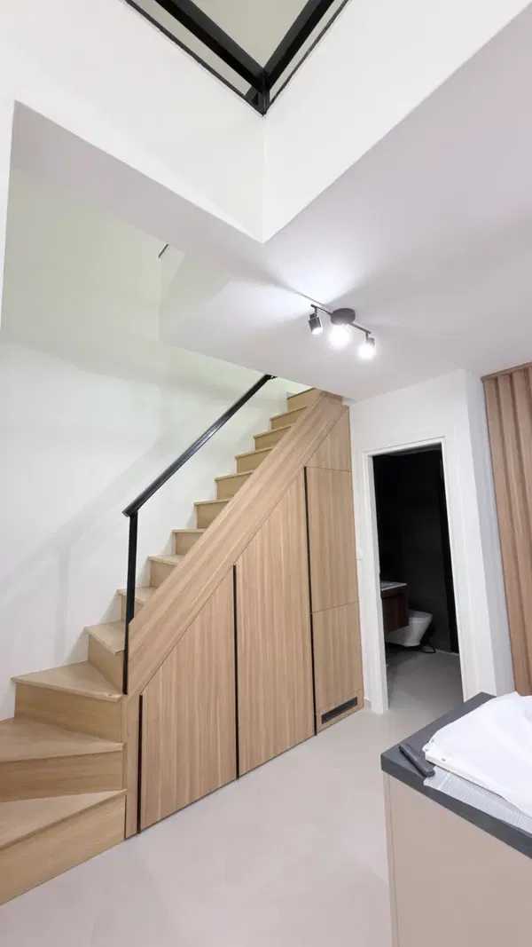 74 m² Renovated One-Bedroom Apartment for Sale in Piraeus — photo 3