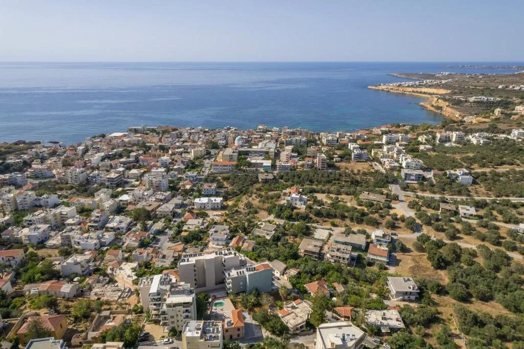 1,062 m² Plot of Land for Sale in Chania