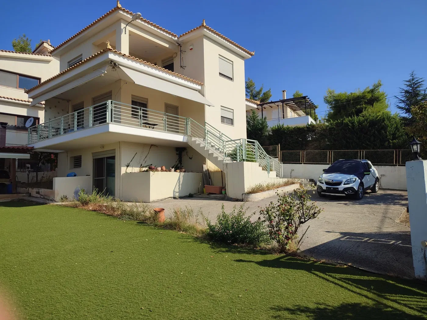 Three-Bedroom Sea-View Villa for Sale in Eretria, Evia