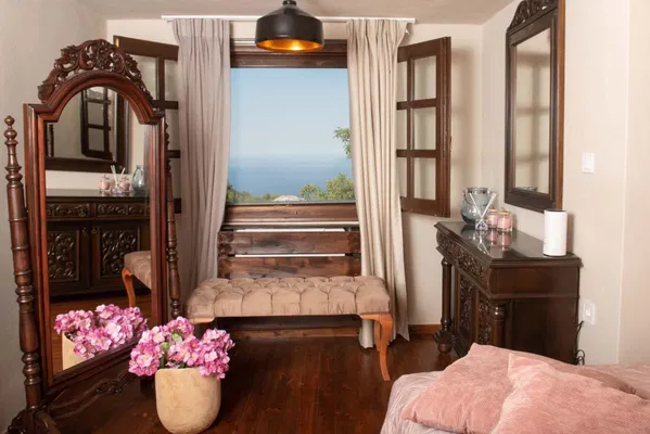 176 m² Villa with Three Bedrooms for Sale in Pelion, Magnesia