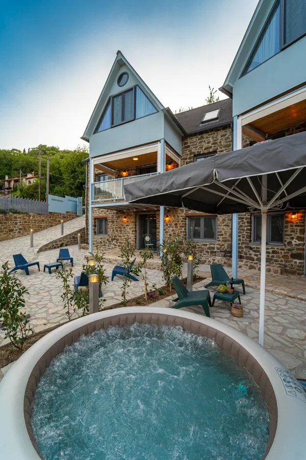 117 m² Villa with Three Bedrooms for Sale in Karpenisi, Evrytania — photo 3