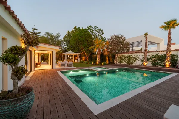 336 m² Five-Bedroom Villa for Sale in Marbella, Spain — photo 5