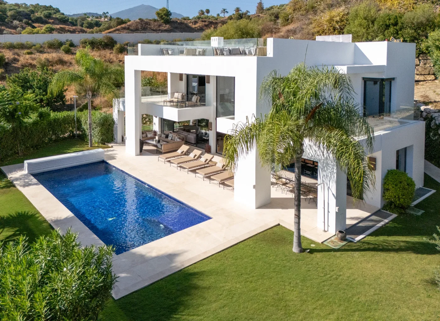 493 m² Villa with Six Bedrooms for Sale in Marbella, Spain