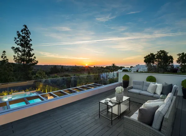 553 m² Villa with Five Bedrooms for Sale in Marbella, Spain — photo 3