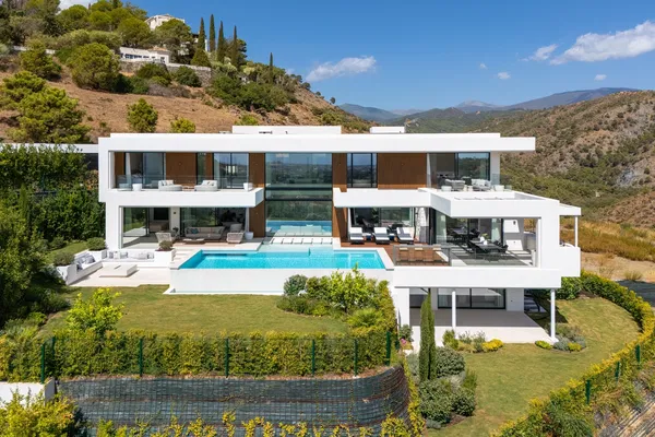 636 m² Apartment with Six Bedrooms for Sale in SPAIN, Spain — photo 4