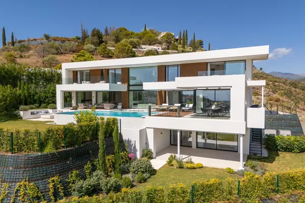 636 m² Apartment with Six Bedrooms for Sale in SPAIN, Spain — photo 5