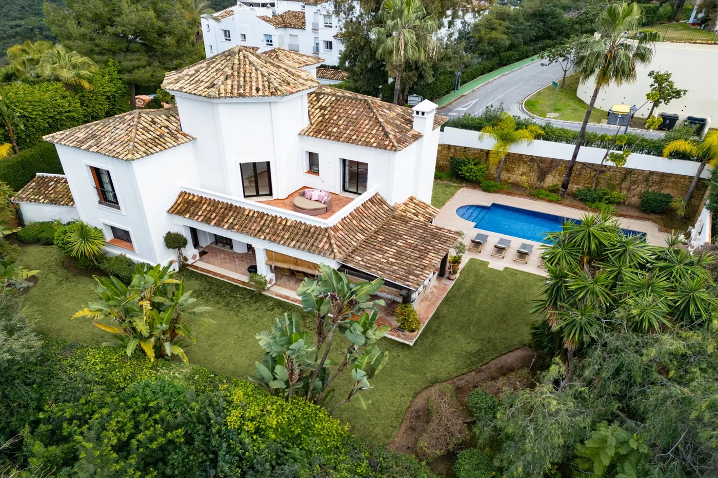373 m² Four-Bedroom Villa for Sale in Marbella, Spain