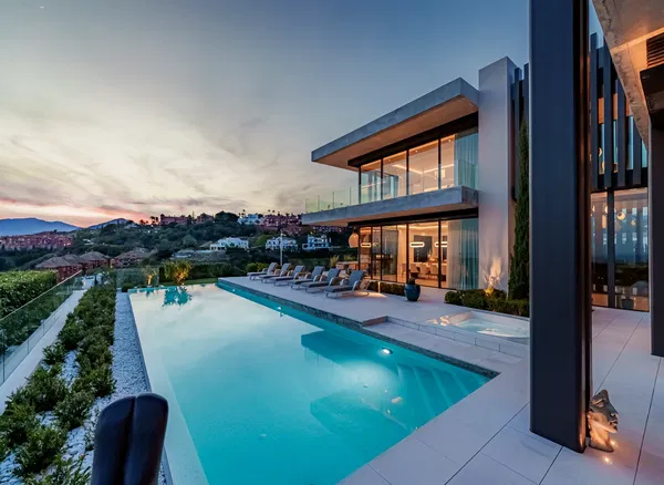 141 m² Villa with Eight Bedrooms for Sale in Marbella, Spain
