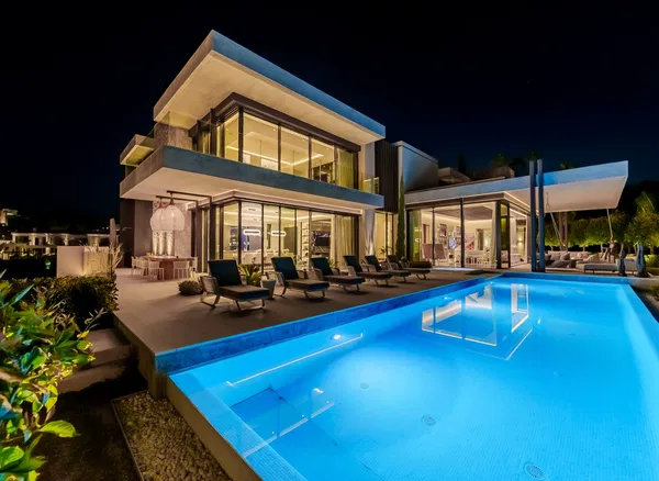 141 m² Villa with Eight Bedrooms for Sale in Marbella, Spain — photo 4