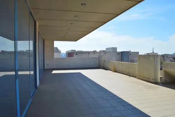 1150 m² Building for Sale in Piraeus — photo 2