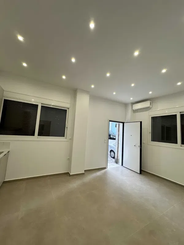 Renovated 45 m² Apartment with One Bedrooms for Sale in Neos Kosmos, Athens Center — photo 2