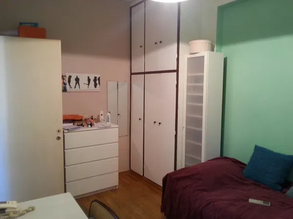 27 m² One-Bedroom Apartment for Sale in Exarchia - Neapoli, Athens Center — photo 2