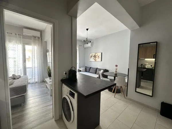 50 m² Renovated Two-Bedroom Apartment for Sale in Neos Kosmos, Athens Center — photo 5