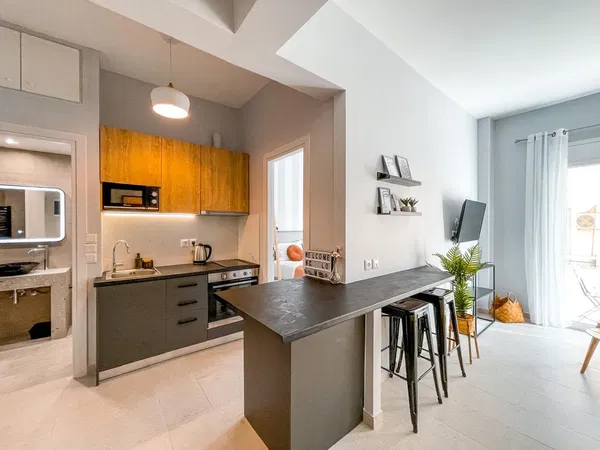 50 m² Two-Bedroom Renovated Apartment for Sale in Neos Kosmos, Athens Center — photo 3