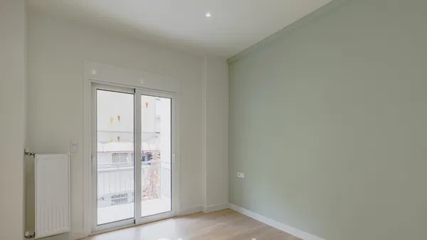 77 m² Two-Bedroom Apartment for Sale in Neos Kosmos, Athens Center