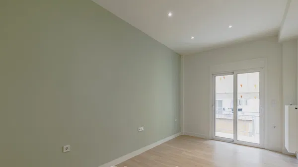 77 m² Two-Bedroom Apartment for Sale in Neos Kosmos, Athens Center — photo 2