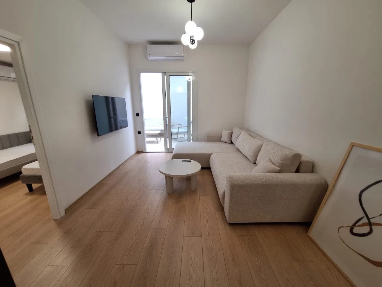 75 m² Apartment with Three Bedrooms for Sale in Neos Kosmos, Athens Center