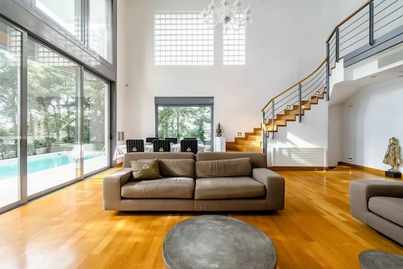 409 m² Five-Bedroom Apartment for Sale in Glyfada, Athens Southern suburbs