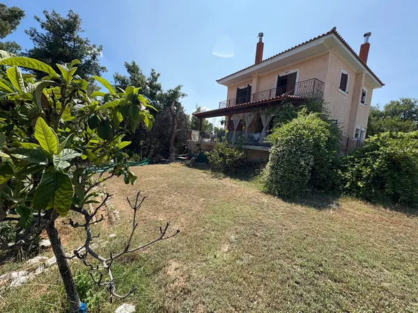 250 m² Apartment with Four Bedrooms for Sale in Asprochori, Oropou — photo 2