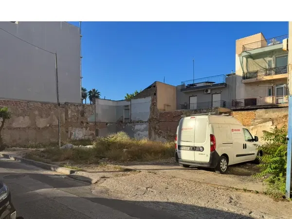 400 m² Plot of Land for Sale in Piraeus