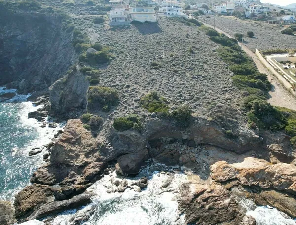 Sea-View 4,500 m² Plot of Land for Sale in Keratea, Attica — photo 2