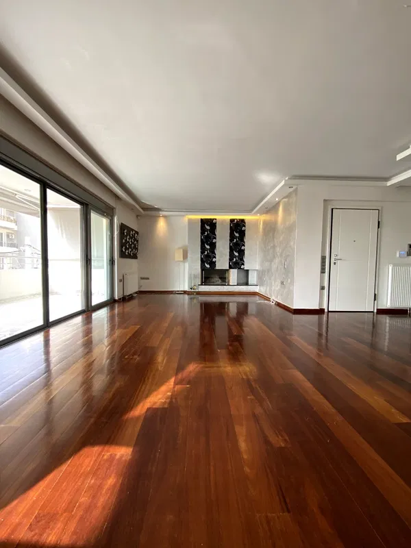 Three-Bedroom Apartment for Rent in Ilioupoli, Athens Southern suburbs